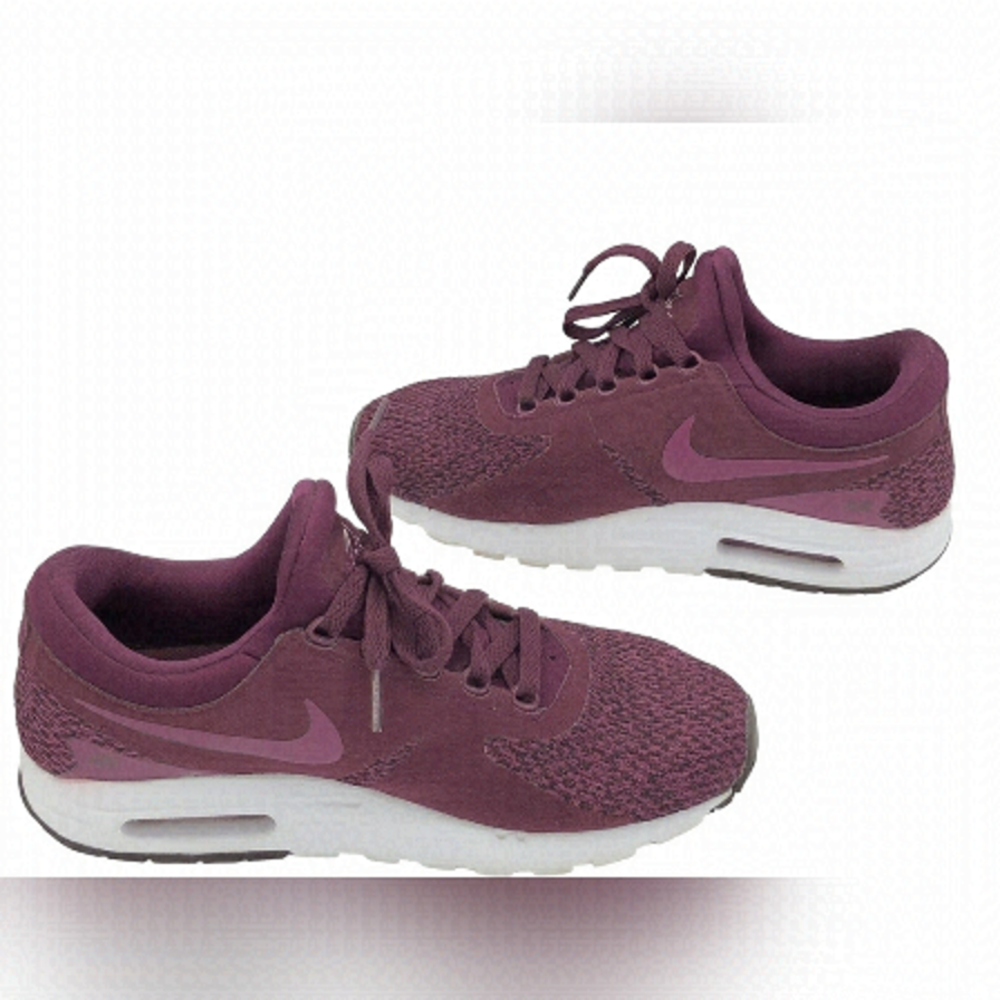 Nike Air Max Zero Sneakers